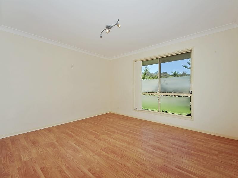 4 Woodstock Court, Parkwood QLD 4214