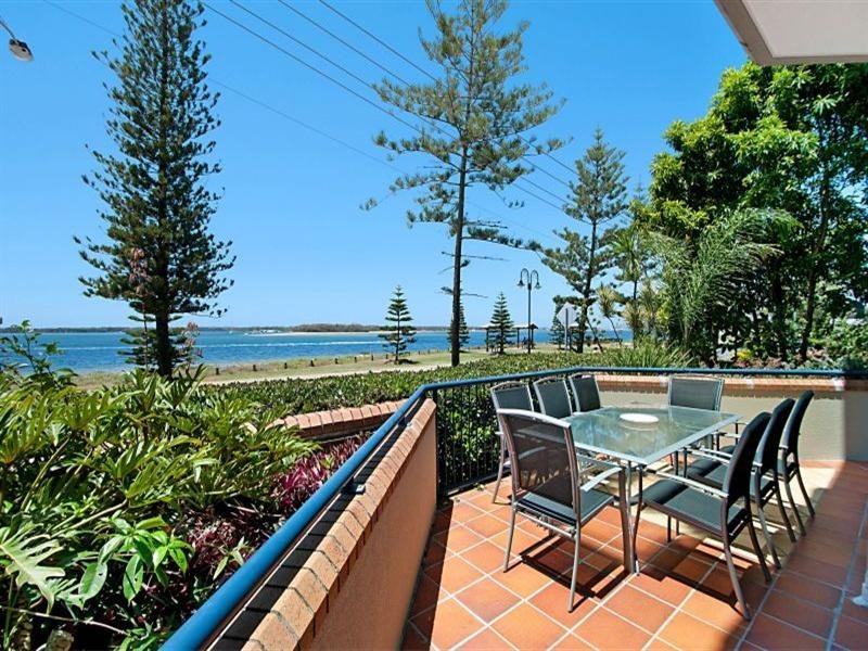 3A/522 Marine Parade, Biggera Waters QLD 4216