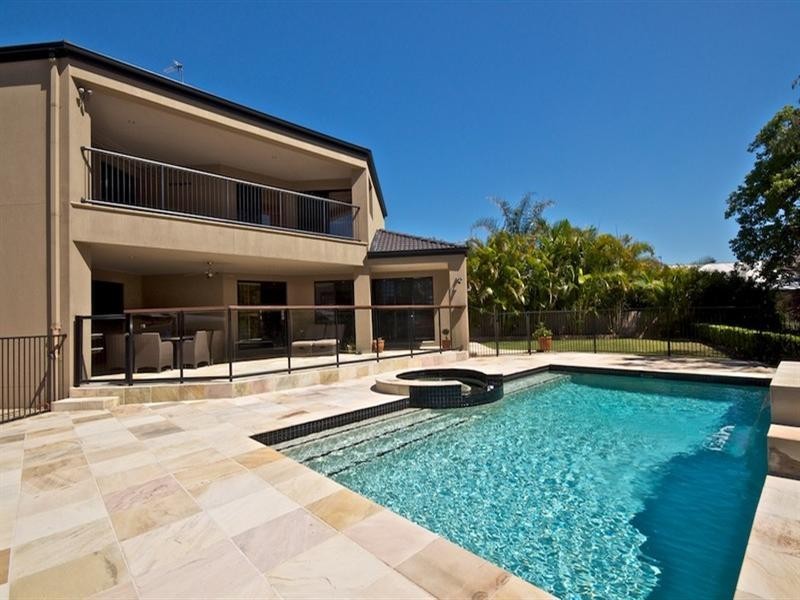 14 Torquay Place, Arundel QLD 4214