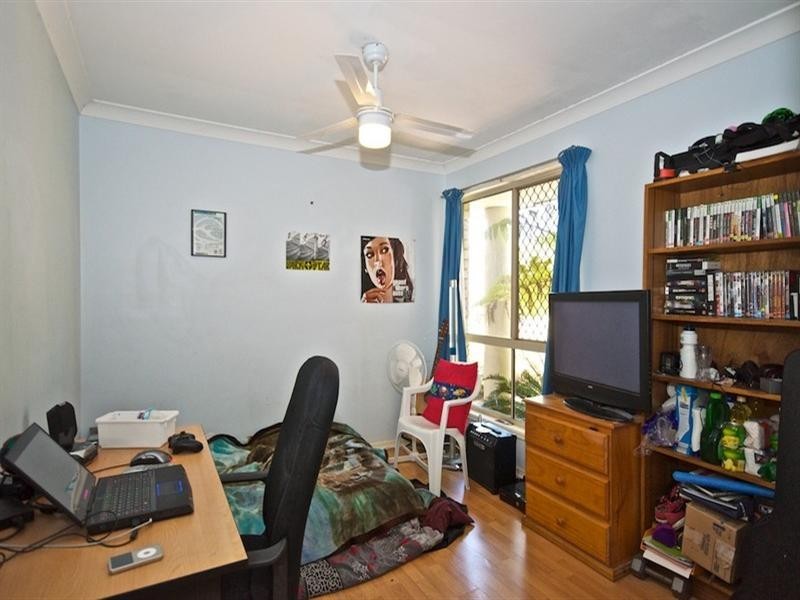 16 Daintree Drive, Parkwood QLD 4214