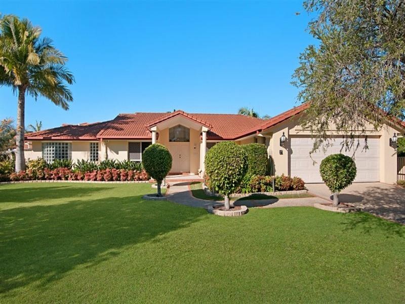 19 Fitzalan Circuit, Arundel QLD 4214