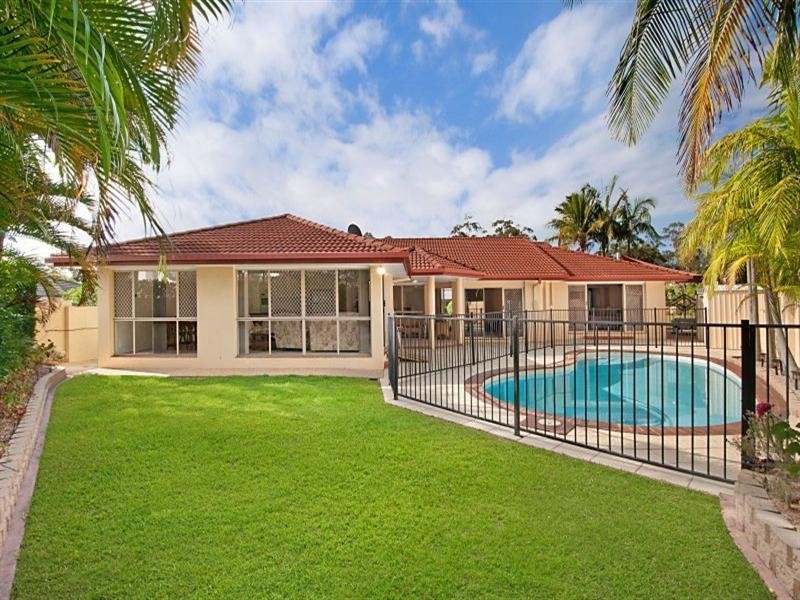 19 Fitzalan Circuit, Arundel QLD 4214