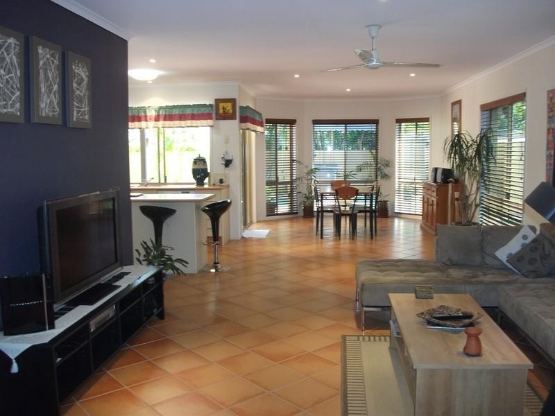 63 Tranquility Circuit, Helensvale QLD 4212