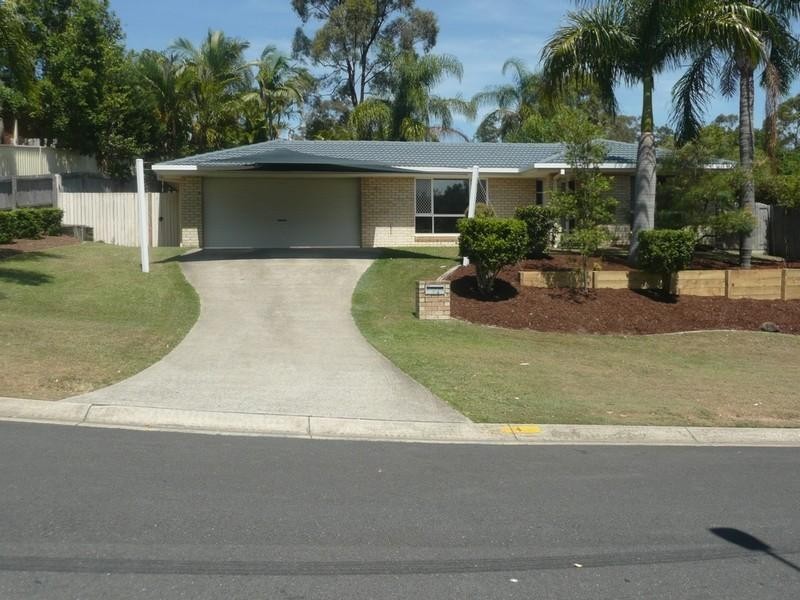 4 James Cagney Close, Parkwood QLD 4214
