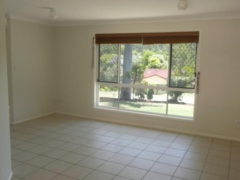 4 James Cagney Close, Parkwood QLD 4214