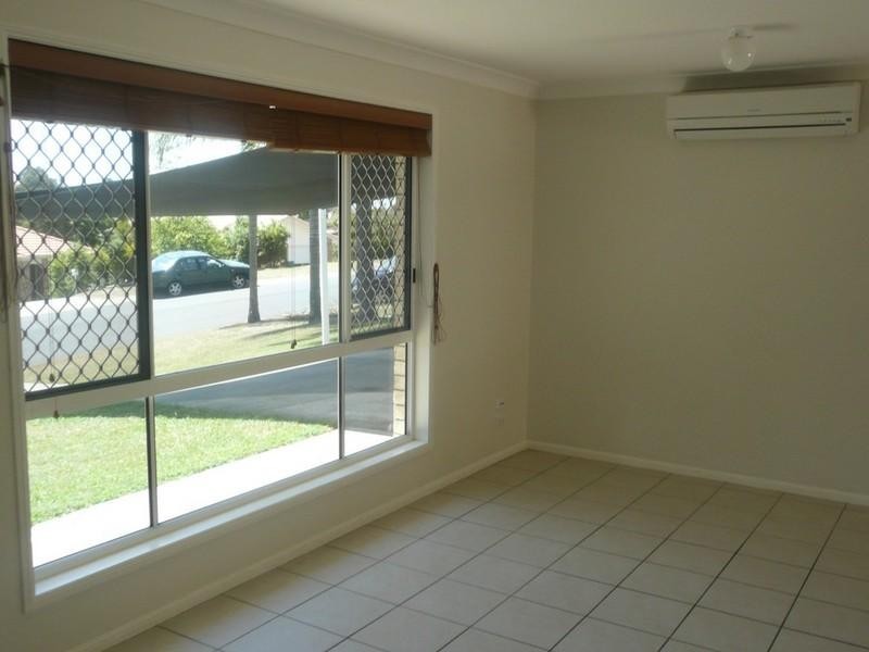 4 James Cagney Close, Parkwood QLD 4214