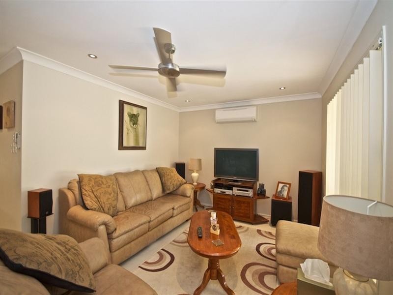169 Greenacre Drive, Arundel QLD 4214