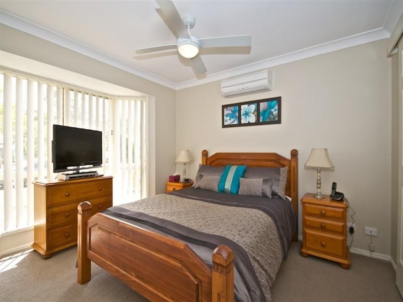 169 Greenacre Drive, Arundel QLD 4214