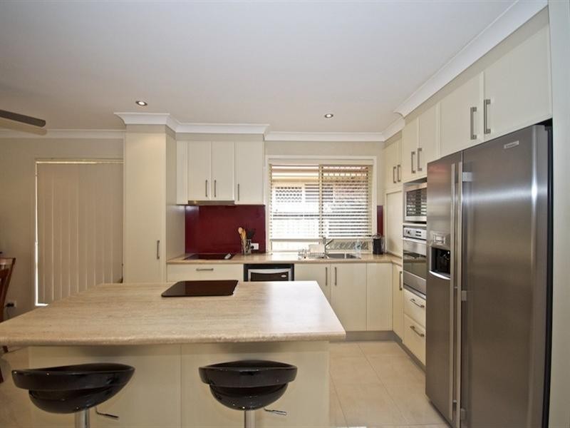 169 Greenacre Drive, Arundel QLD 4214