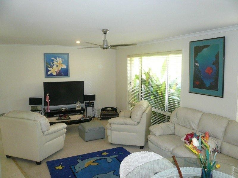 10 Buddy Holly Close, Parkwood QLD 4214