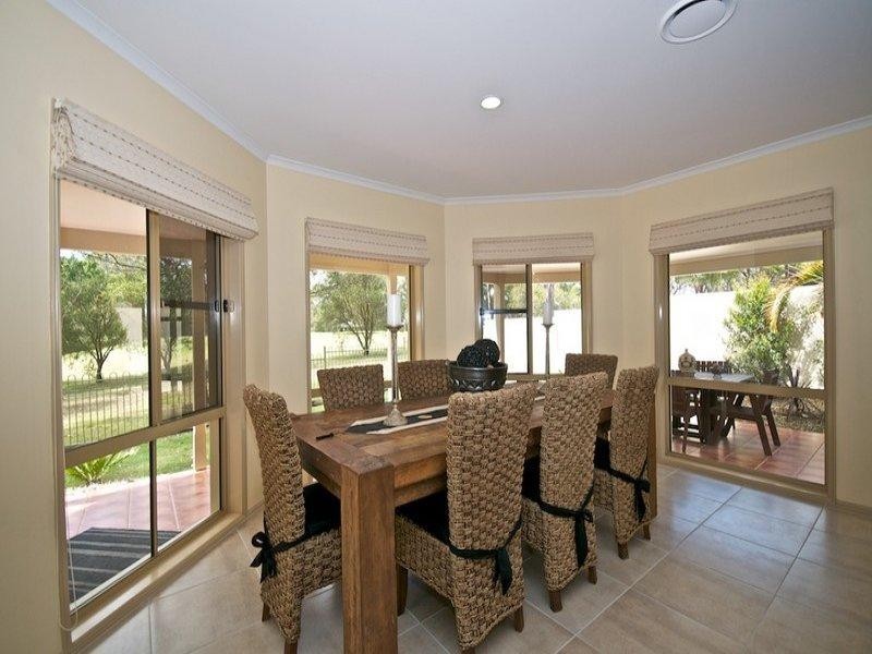 25 Hazel Court, Arundel QLD 4214