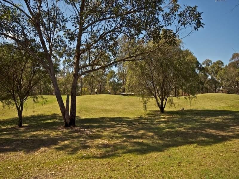 25 Hazel Court, Arundel QLD 4214