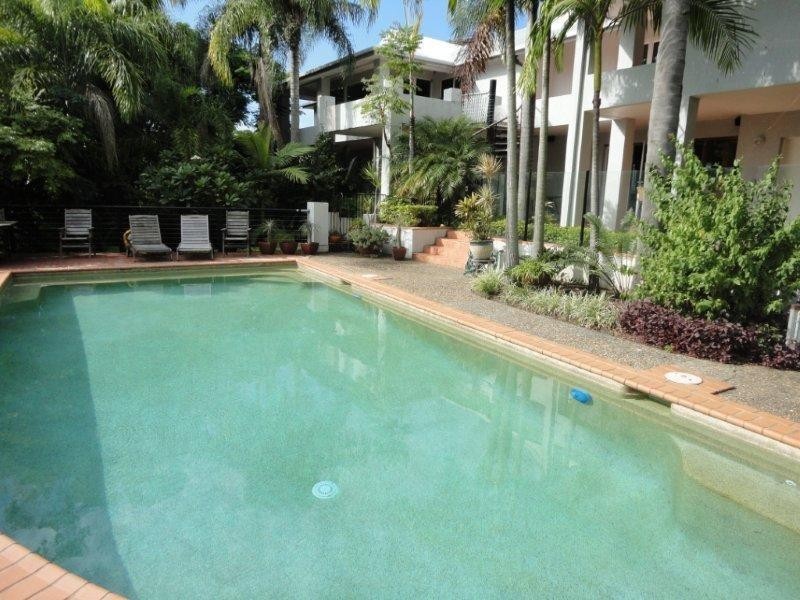 39 Uplands Drive, Parkwood QLD 4214