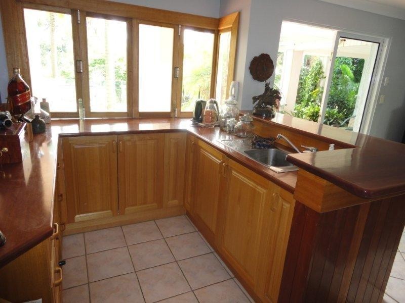 39 Uplands Drive, Parkwood QLD 4214