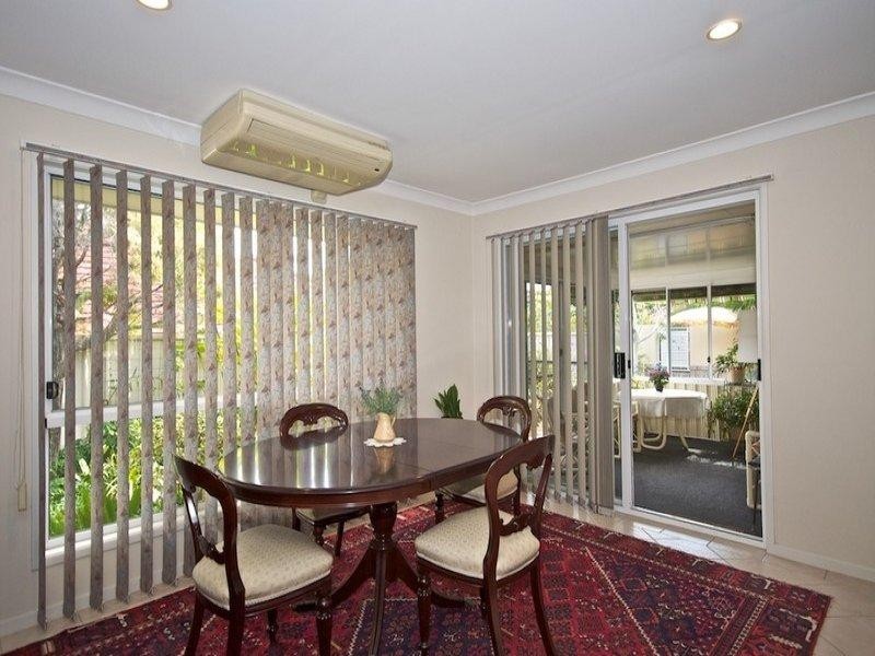 27 Christina Ryan Way, Arundel QLD 4214