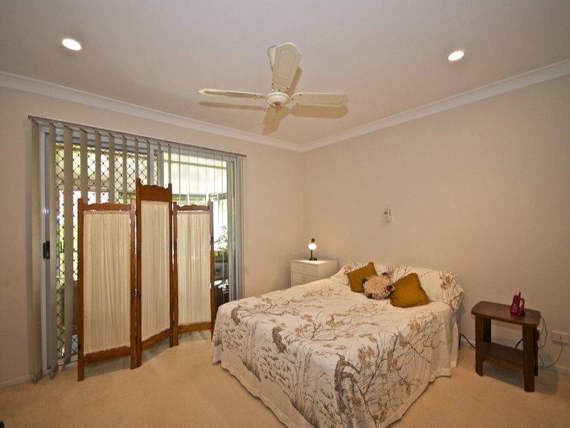 27 Christina Ryan Way, Arundel QLD 4214