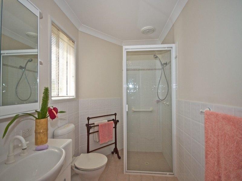 27 Christina Ryan Way, Arundel QLD 4214