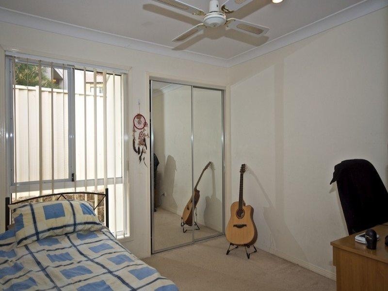 12 Respall Way, Arundel QLD 4214