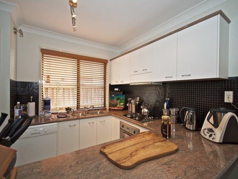 4 Harrow Place, Arundel QLD 4214