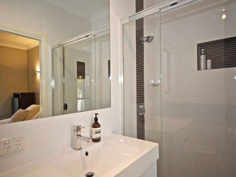 10 Steyning Court, Arundel QLD 4214