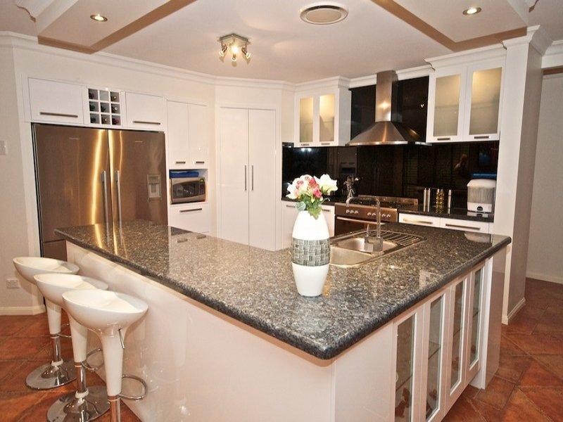 7 Midhurst Court, Arundel QLD 4214