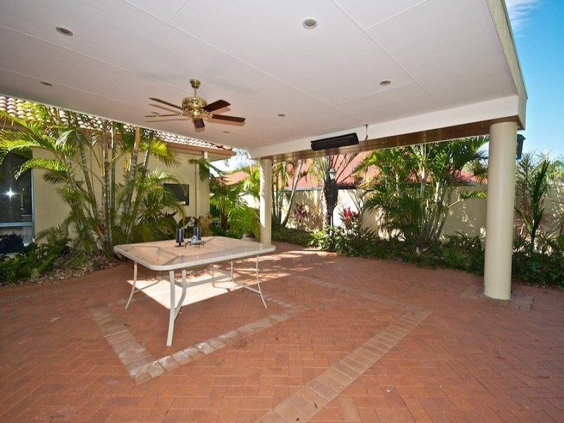 57 Arun Drive, Arundel QLD 4214