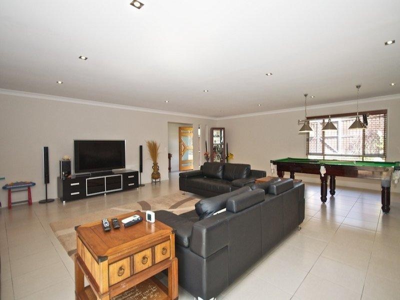 43 Inverness Way, Parkwood QLD 4214
