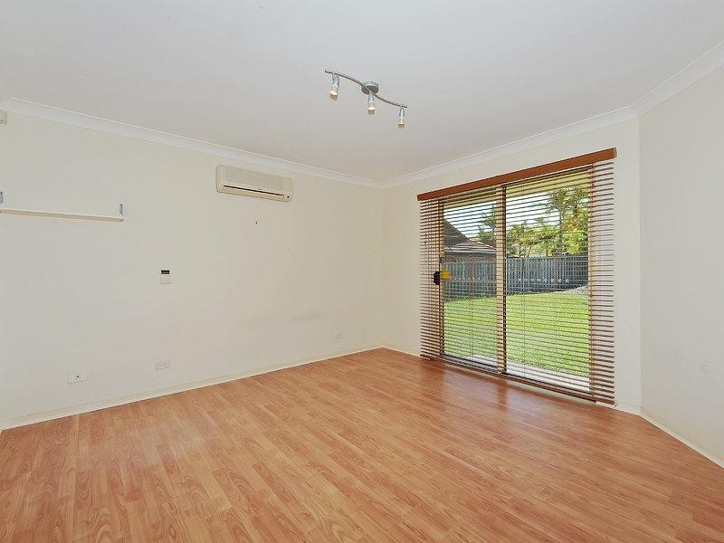 4 Woodstock Court, Parkwood QLD 4214