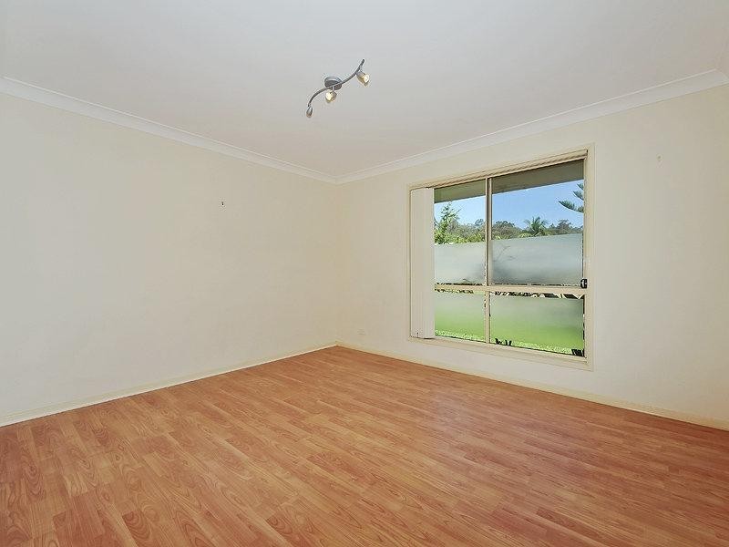 4 Woodstock Court, Parkwood QLD 4214