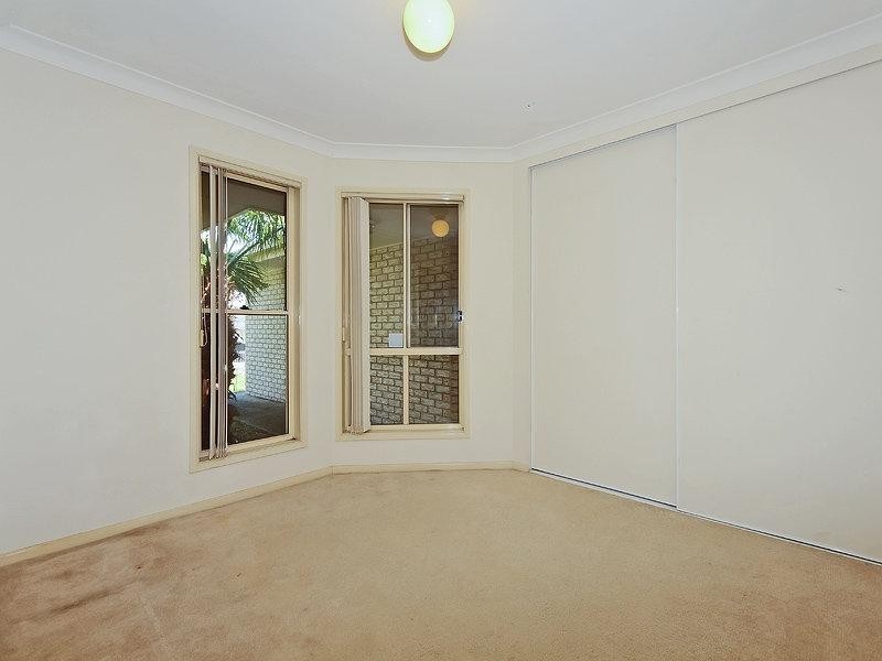 4 Woodstock Court, Parkwood QLD 4214