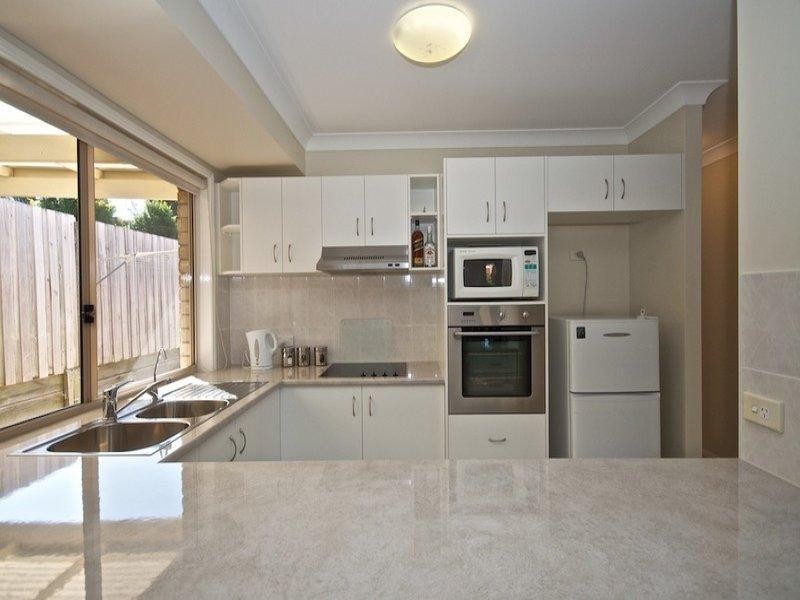 7 Fairweather Drive, Parkwood QLD 4214