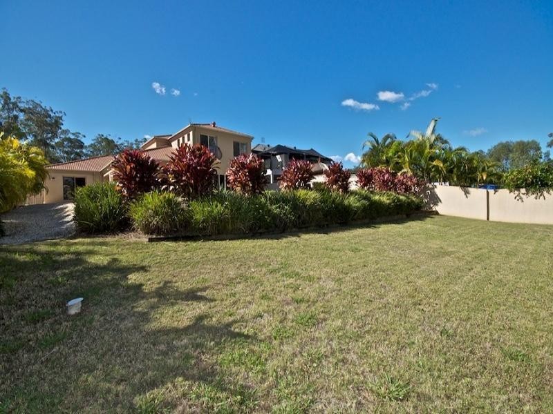 92 Arun Drive, Arundel QLD 4214