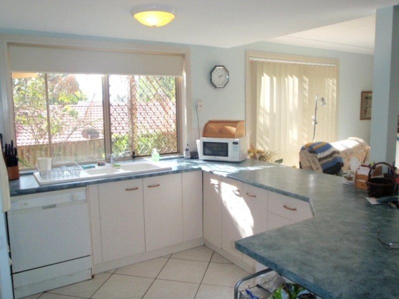 99 Greenacre Drive, Parkwood QLD 4214