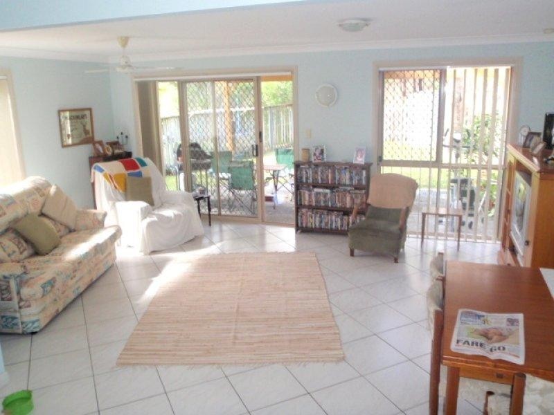 99 Greenacre Drive, Parkwood QLD 4214