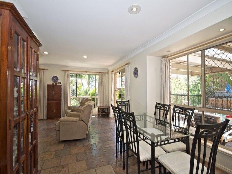 16 Daintree Drive, Parkwood QLD 4214