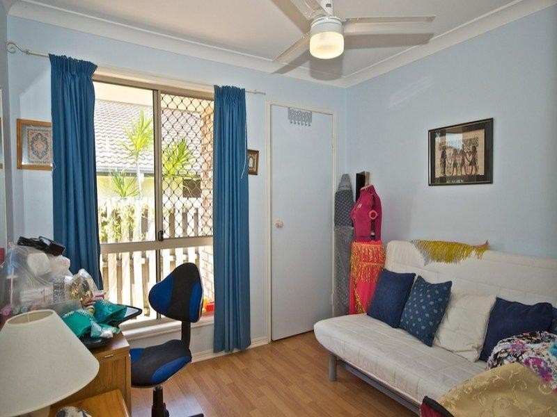 16 Daintree Drive, Parkwood QLD 4214