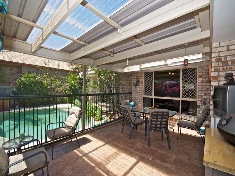 16 Daintree Drive, Parkwood QLD 4214