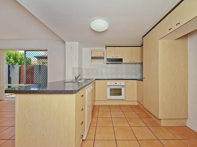 4 Oxbridge Chase, Arundel QLD 4214