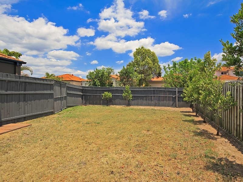 4 Oxbridge Chase, Arundel QLD 4214