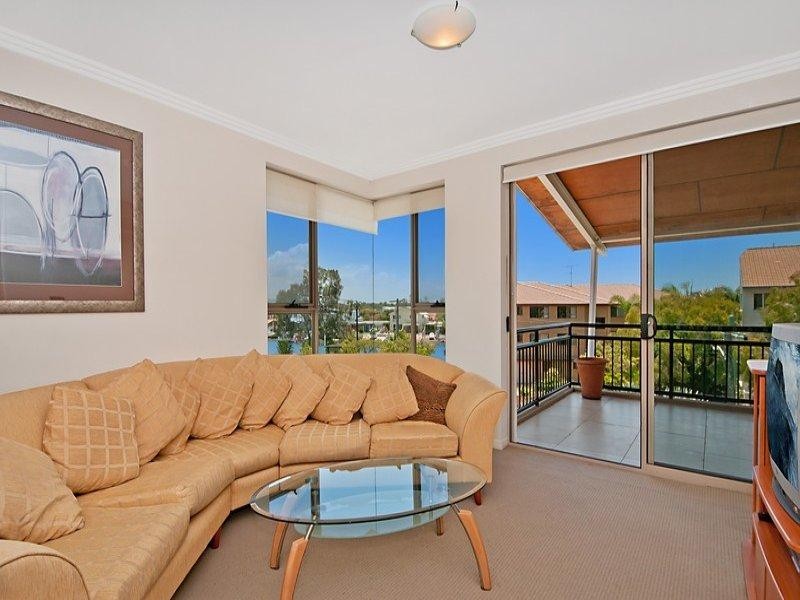 6/2 Oleander Avenue, Biggera Waters QLD 4216