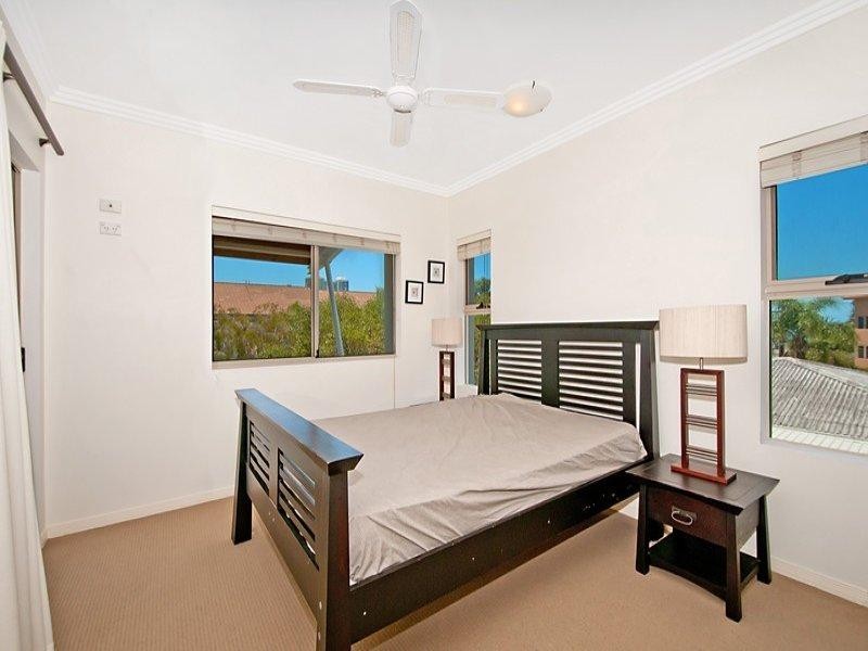 6/2 Oleander Avenue, Biggera Waters QLD 4216