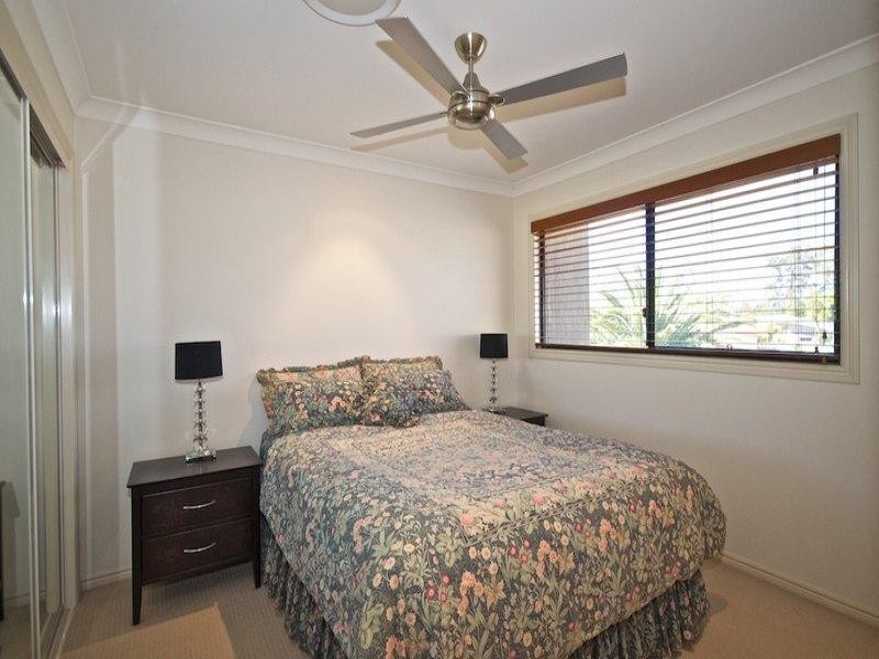 14 Torquay Place, Arundel QLD 4214