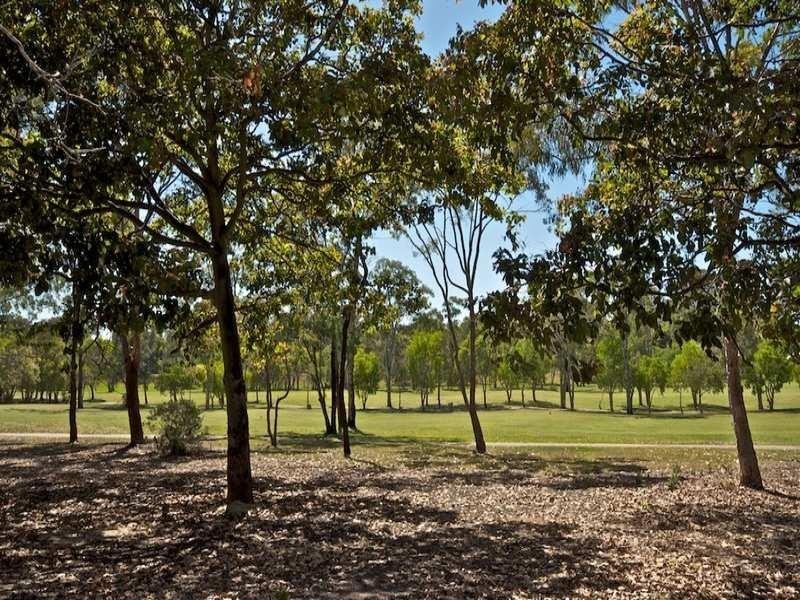 14 Torquay Place, Arundel QLD 4214