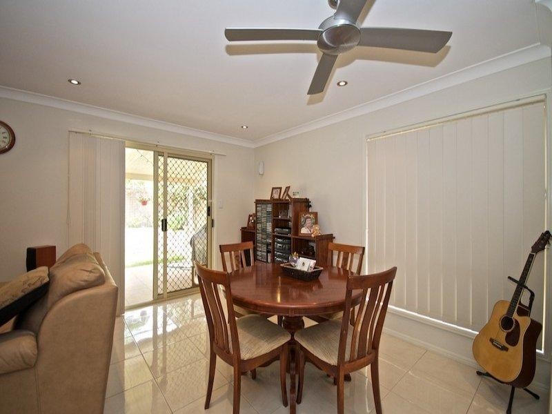169 Greenacre Drive, Arundel QLD 4214