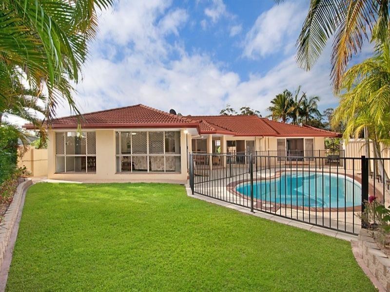 19 Fitzalan Circuit, Arundel QLD 4214