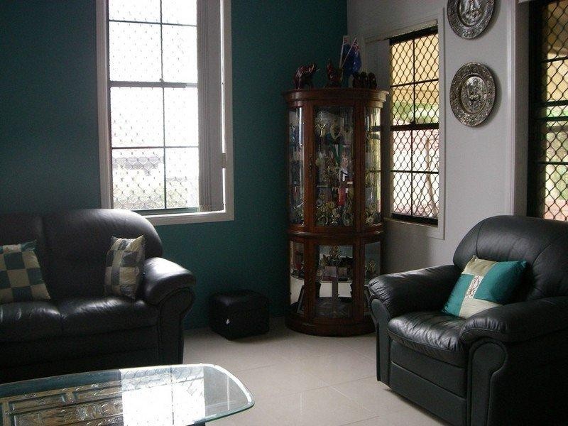 1 Chichester Drive, Arundel QLD 4214