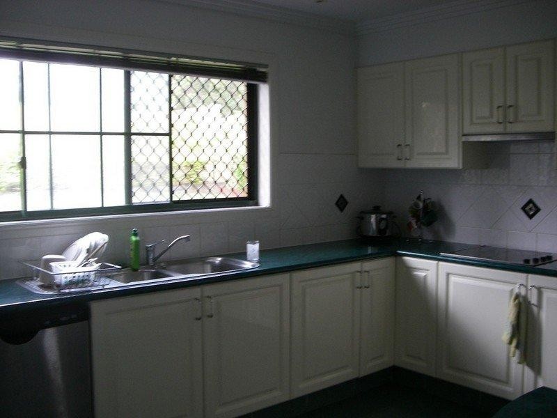 1 Chichester Drive, Arundel QLD 4214