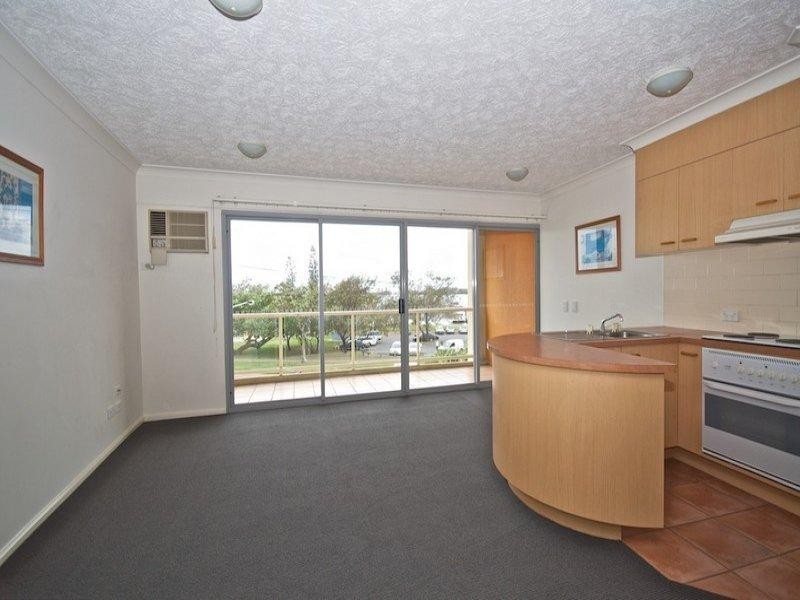 28/106 Marine Parade, Southport QLD 4215