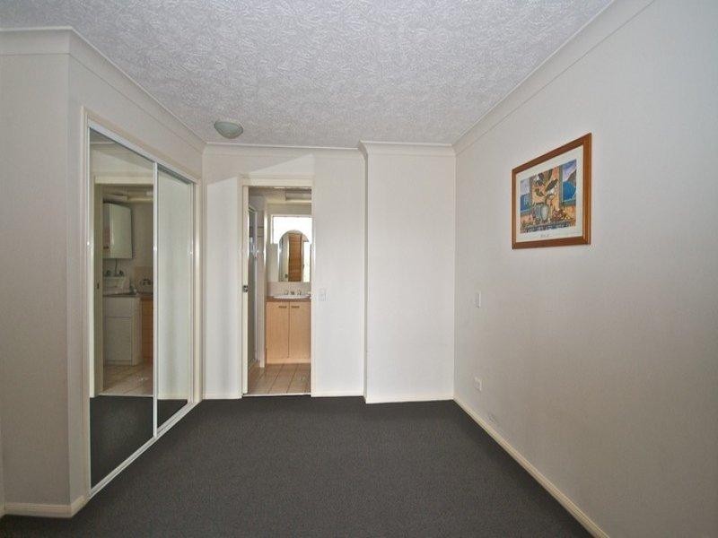 28/106 Marine Parade, Southport QLD 4215