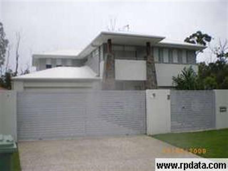 116 Arun Drive, Arundel QLD 4214